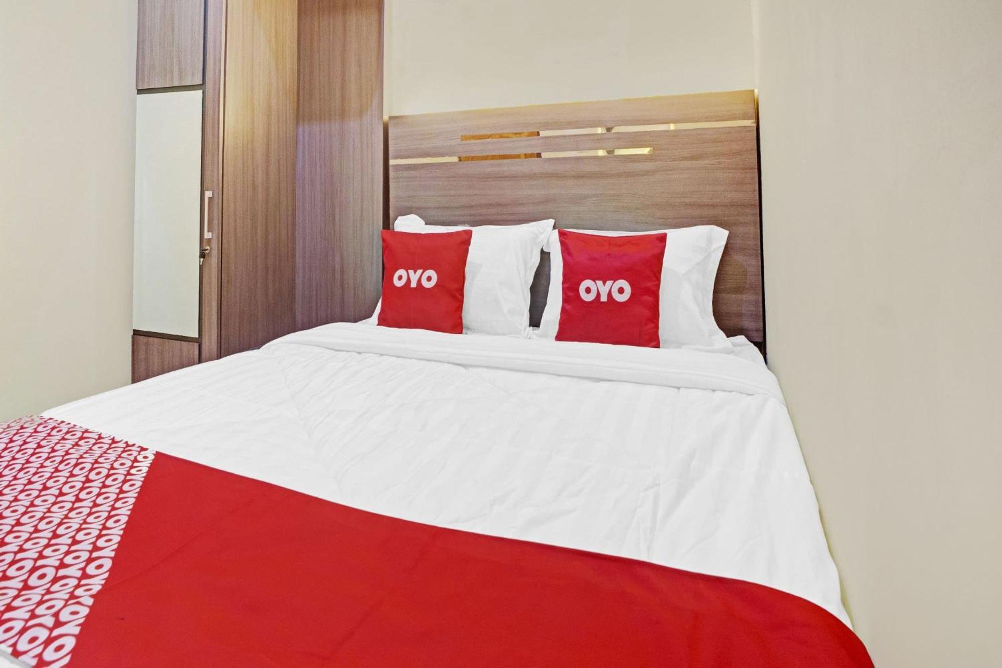 Oyo Life 90737 Losmen Aini Syariah Batu  Dış mekan fotoğraf